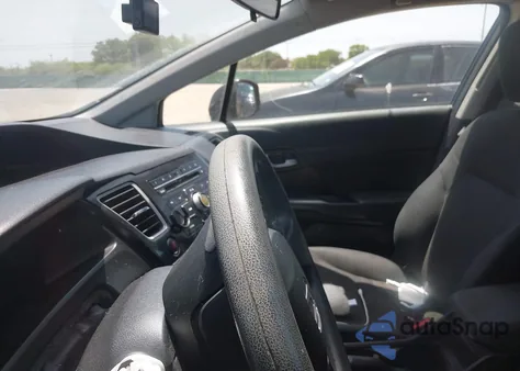 2013 Honda Civic Lx z USA, uszkodzony, nr VIN 2HGFB2F52DH546997